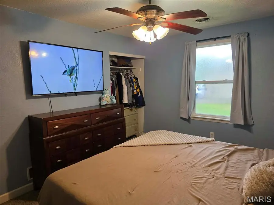 403 E 4th Street, Montgomery City, MO 63361 - #3