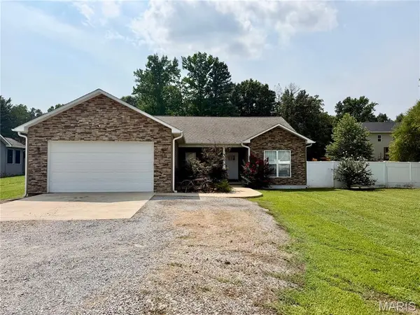 215 Crooked Pine Lane, Poplar Bluff, MO 63901