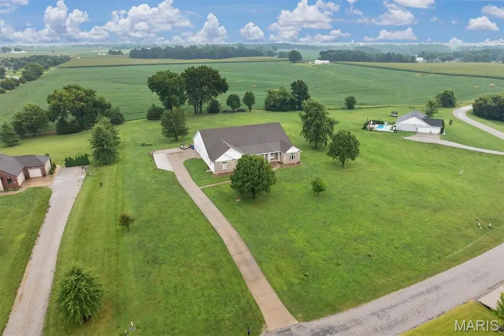 3560 Boomerang Drive, Marine, IL 62061 - #1
