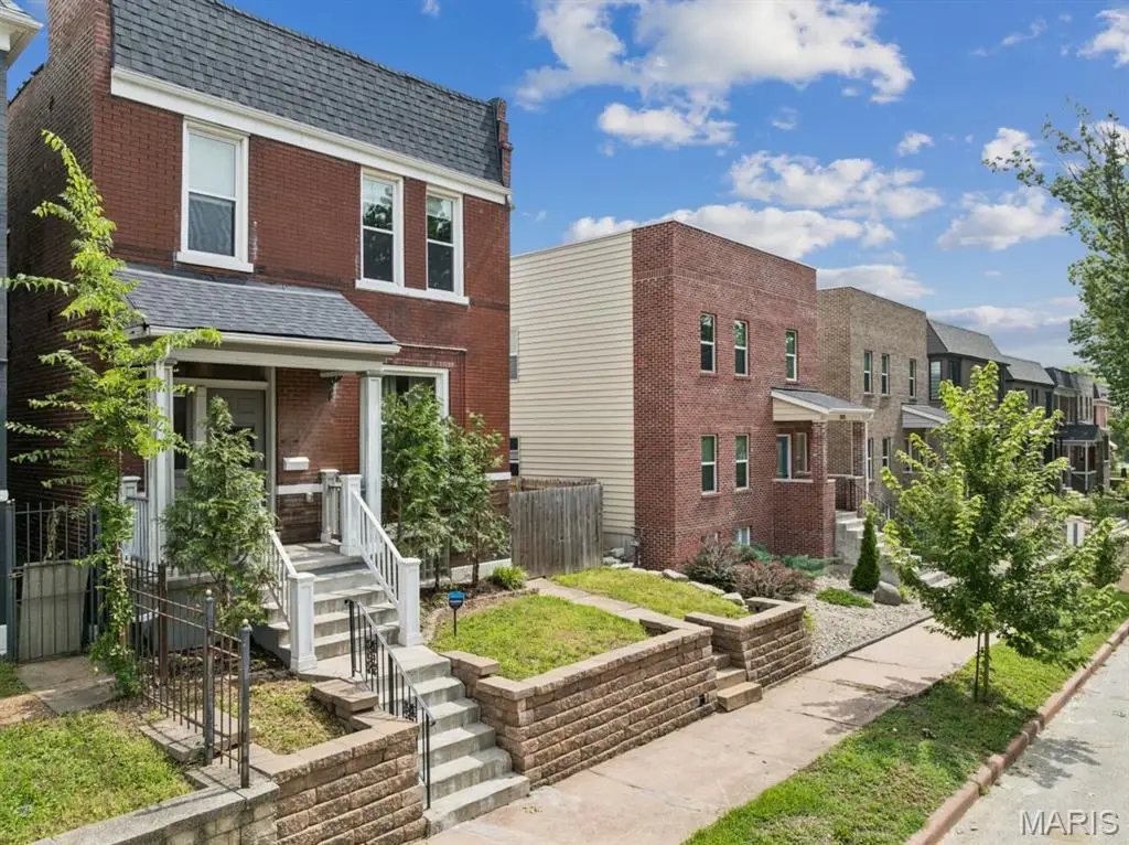 3329 Vista Avenue, Saint Louis, MO 63104 - #1