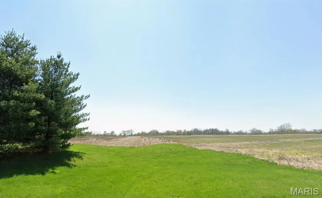 8060 Goshen Road, Edwardsville, IL 62025 - #1