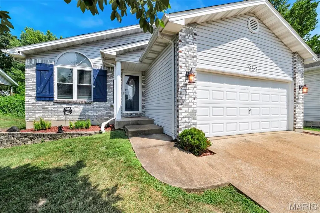 916 Valentine Street, Festus, MO 63028 - #1