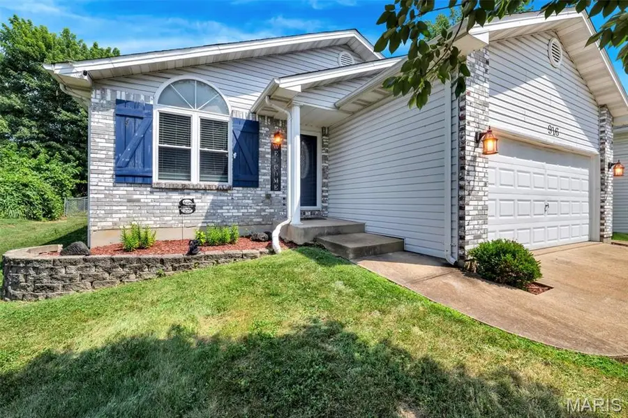 916 Valentine Street, Festus, MO 63028 - #2