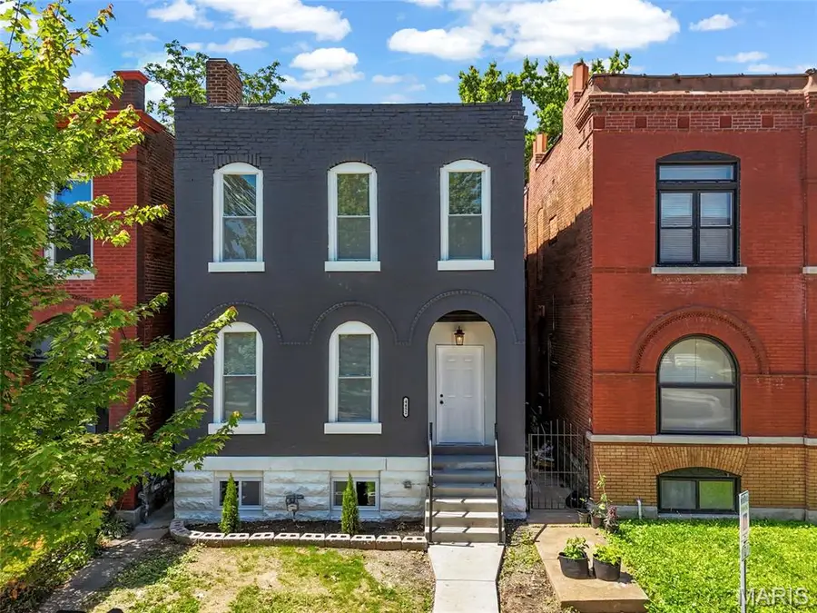 4452 Gibson Avenue, Saint Louis, MO 63110 - #2