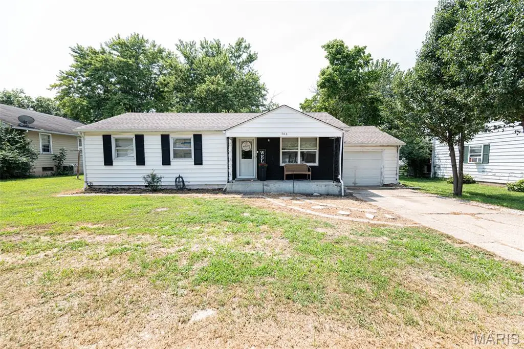 706 Apple Avenue, Belle, MO 65013 - #1