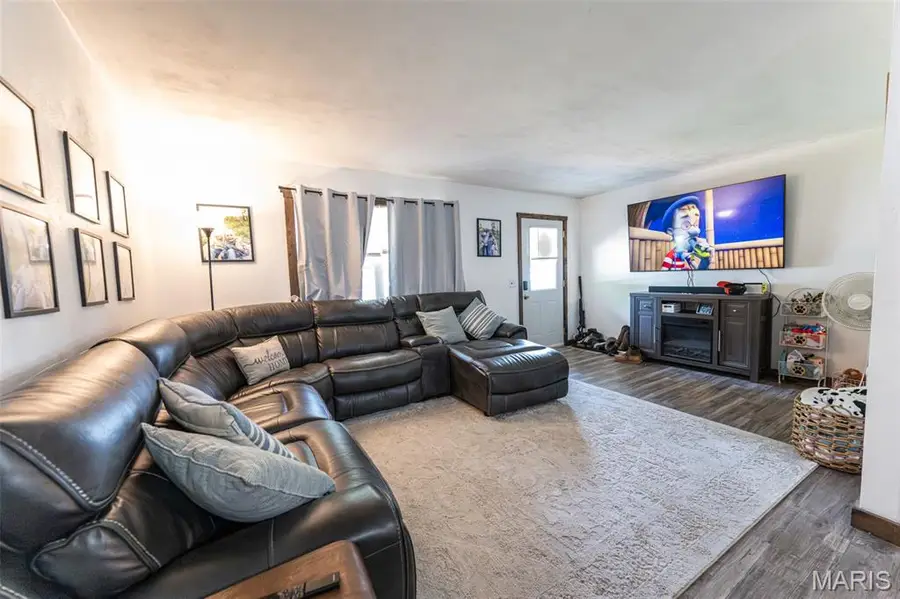 706 Apple Avenue, Belle, MO 65013 - #3