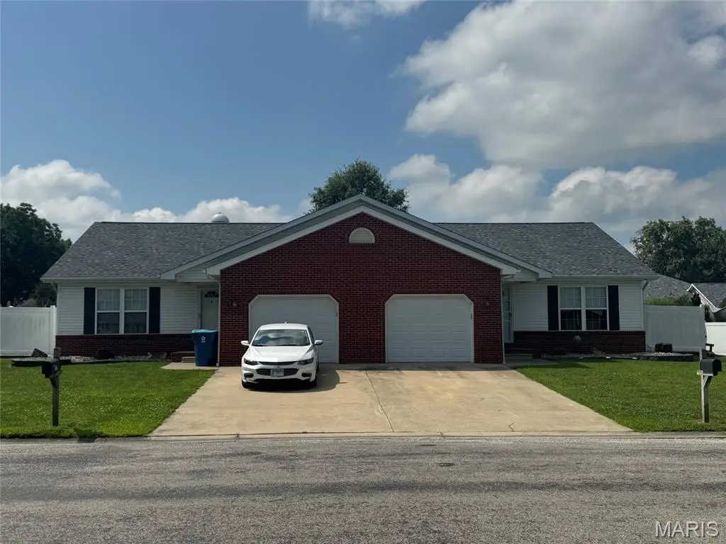 105 Timberlake, Damiansville, IL 62215 - #1