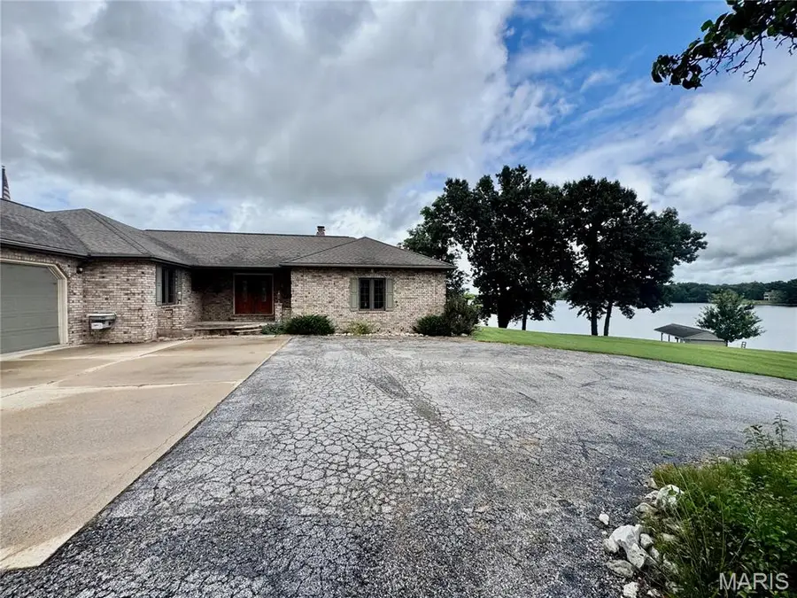 6 Willow Circle Drive, Greenville, IL 62246 - #3