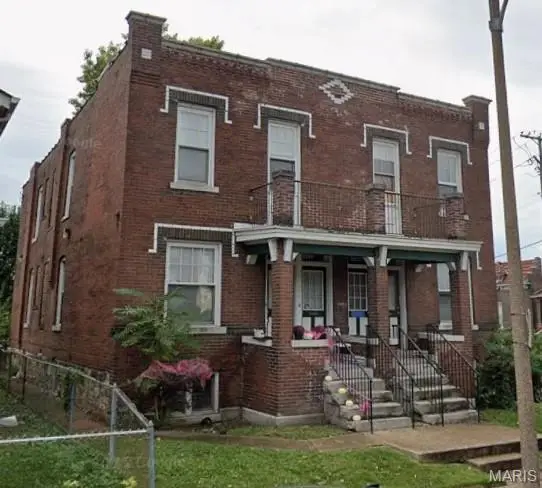 4042 Palm Street, Saint Louis, MO 63107 - #2