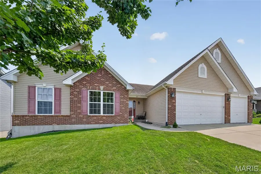 132 Riverdale Woods Circle, Ofallon, MO 63366 - #3