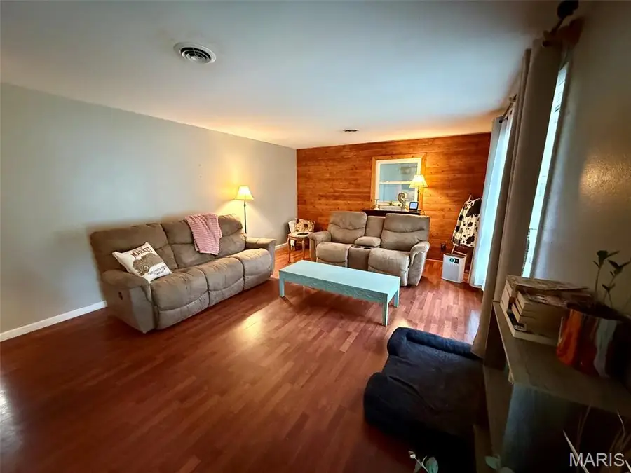 432 East Street, Sullivan, MO 63080 - #3