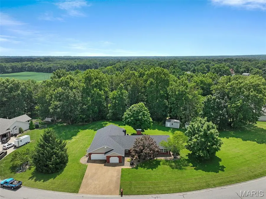 206 Pine Trail, Lebanon, IL 62254 - #2