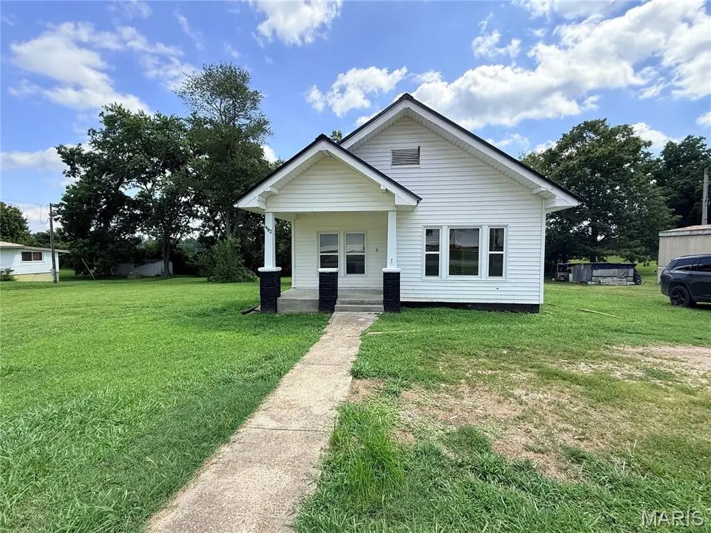 482 E Richardson Avenue, Puxico, MO 63960 - #1
