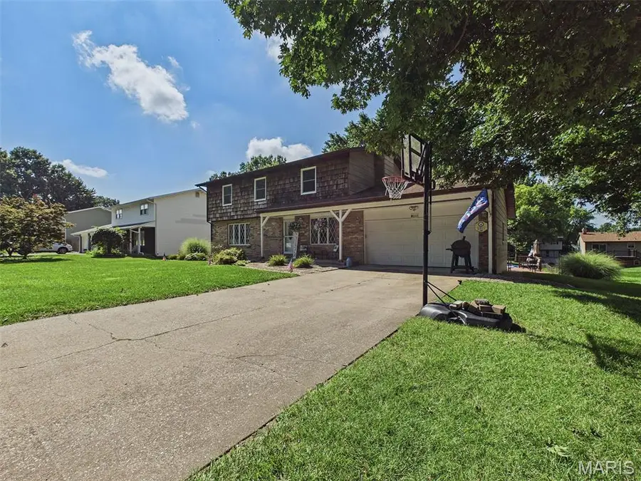 410 Chapel Drive, Collinsville, IL 62234 - #3
