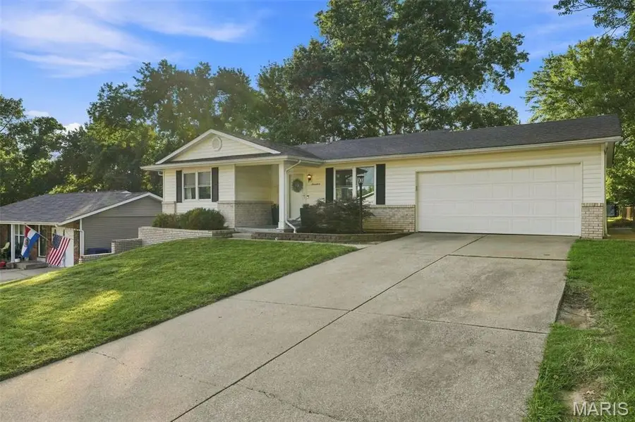 17 Oak Hill Lane, Saint Peters, MO 63376 - #2