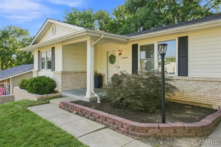 17 Oak Hill Lane, Saint Peters, MO 63376 - #3