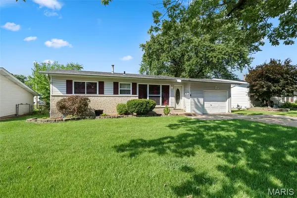 810 Carmelita Lane, Florissant, MO 63031