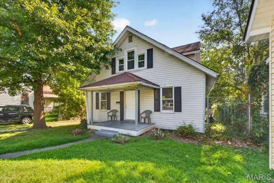 438 N 5th Street, Belleville, IL 62220 - #2