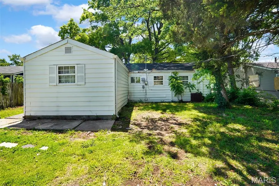 11 Saint Lambert Drive, Cahokia, IL 62206 - #2