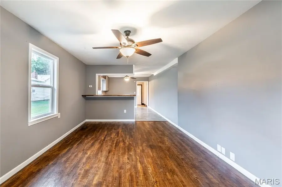 904 N Middle Street, Farmington, MO 63640 - #3