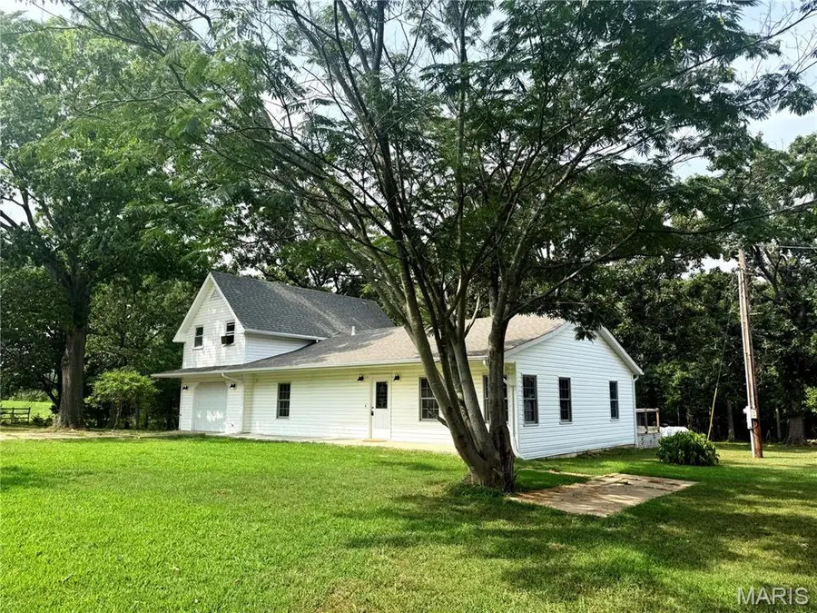 2803 Highway J, Bourbon, MO 65441 - #3