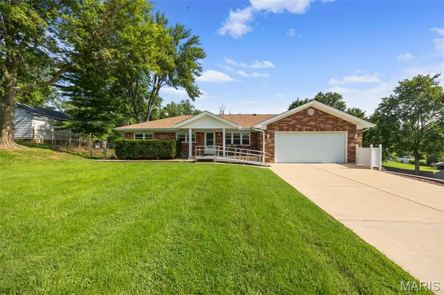 223 Susan Road, Saint Louis, MO 63129 - #2
