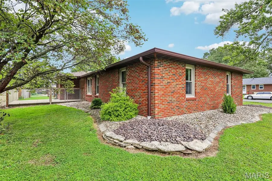 1031 18th Street, Carlyle, IL 62231 - #3