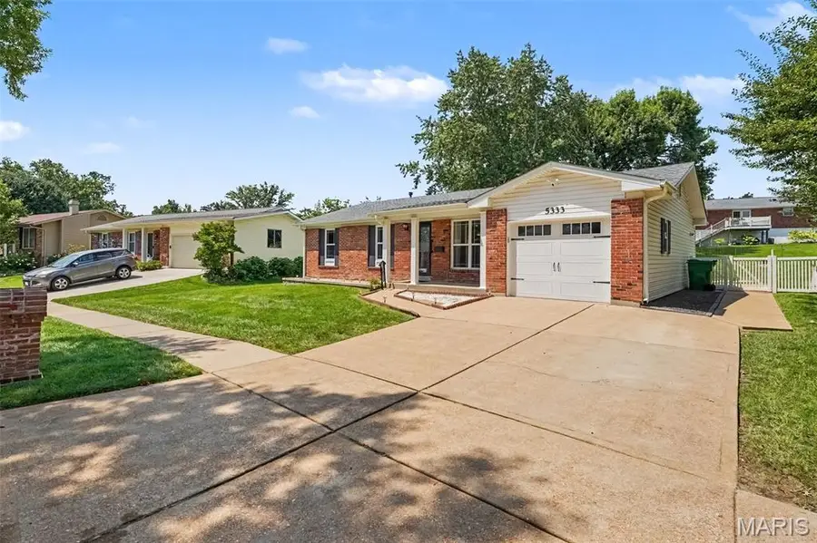 5333 Victron Drive, Saint Louis, MO 63129 - #3