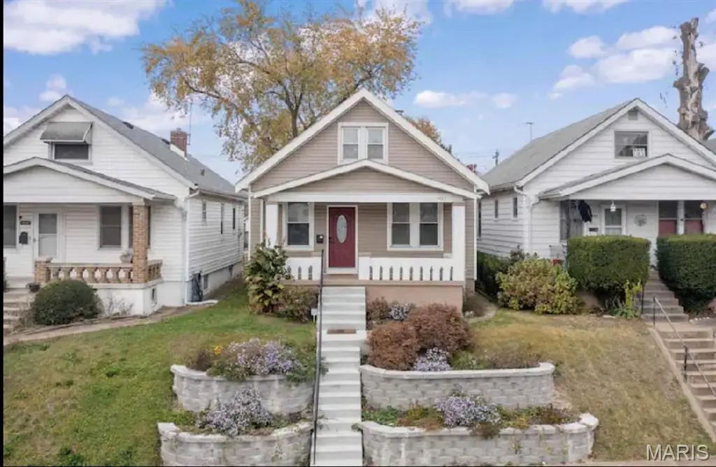 4433 Tholozan Avenue, Saint Louis, MO 63116 - #1