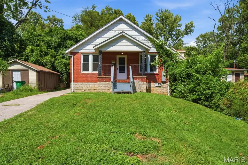 8149 Allen Avenue, Saint Louis, MO 63114 - #1