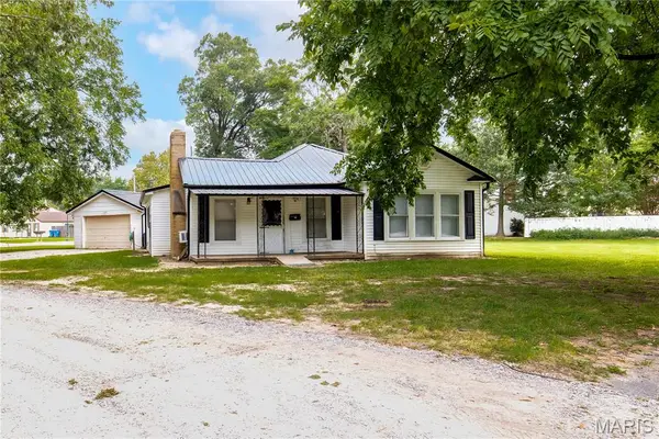 213 Lombardy Dr, East Prairie, MO 63845