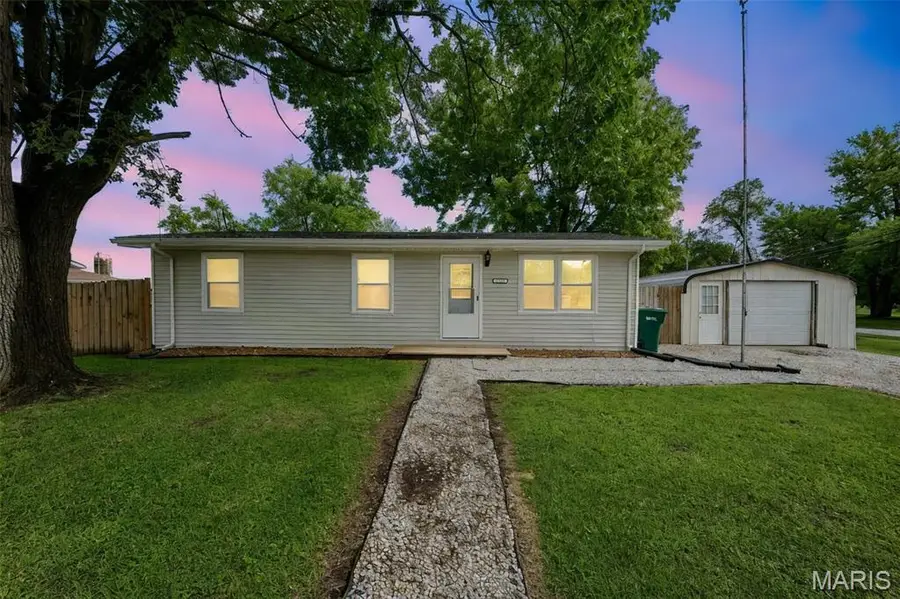 122 Lynn Street, Lebanon, IL 62254 - #2