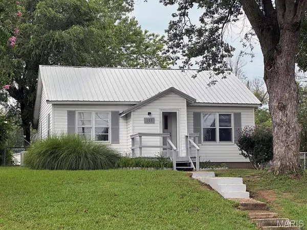711 N Prairie Street, Bloomfield, MO 63825