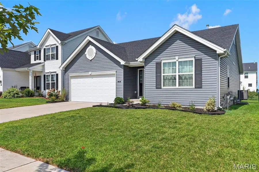 724 Palisades Drive, Saint Charles, MO 63301 - #3