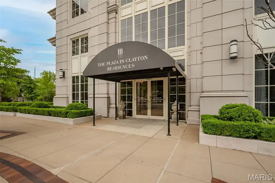 150 Carondelet Plaza #204, Clayton, MO 63105 - #2