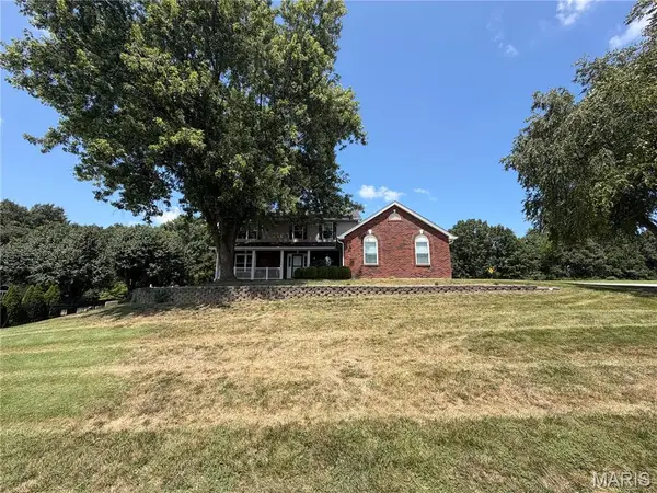 701 Loretta Drive, O'Fallon, MO 63366