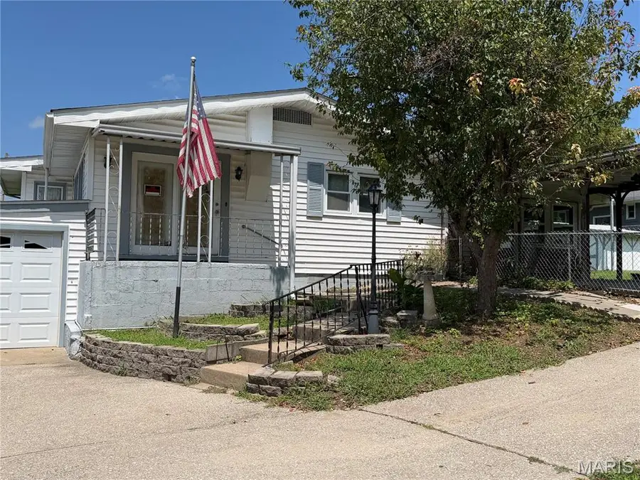 3330 Elm Street, Saint Charles, MO 63301 - #3
