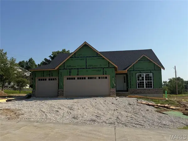 2218 Principia Drive, Maryland Heights, MO 63043
