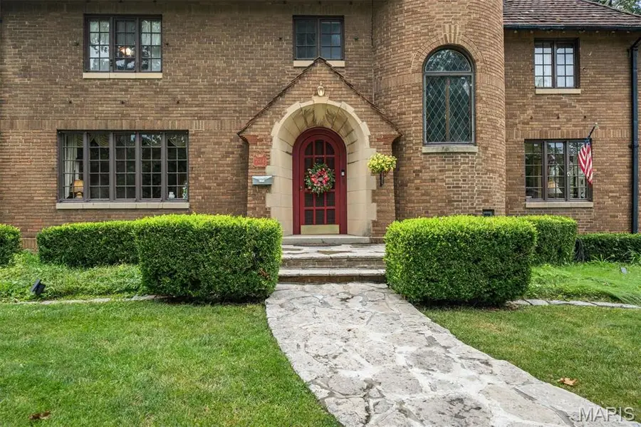 7061 Forsyth Boulevard, Hadley, MO 63105 - #3
