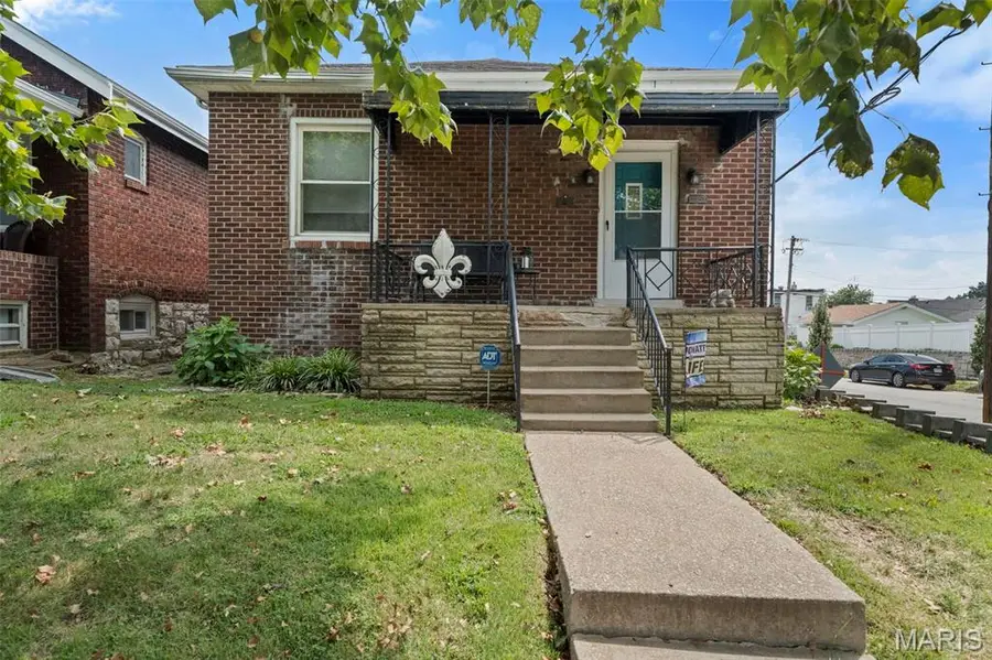 5230 Lisette Avenue, Saint Louis, MO 63109 - #2