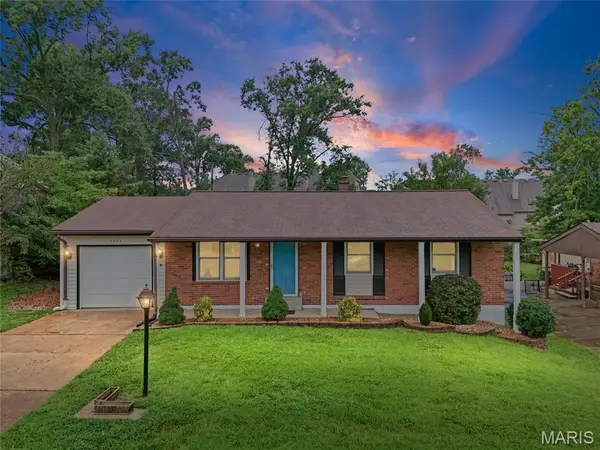 5221 Butler Hill Estates Drive, St Louis, MO 63128