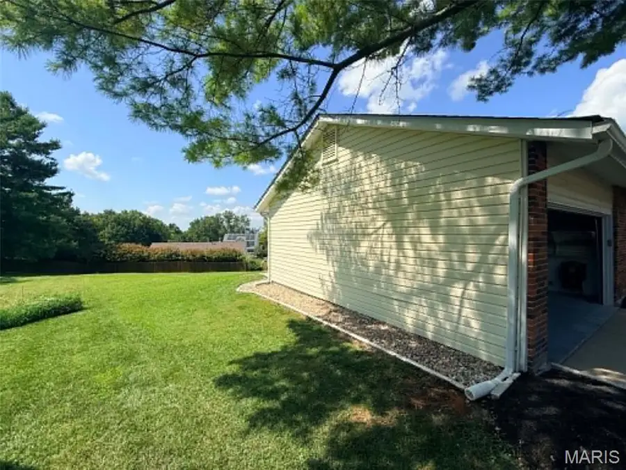 1068 Apricot Drive, Saint Charles, MO 63301 - #2