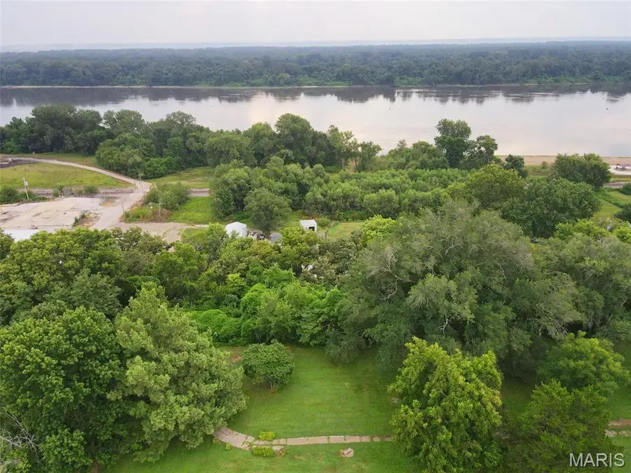 516 N 3rd Street, La Grange, MO 63448 - #3
