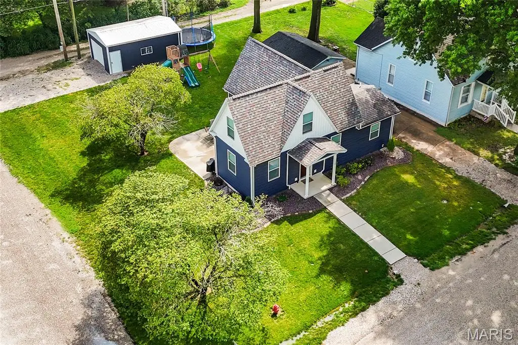 120 E 1st Street, Trenton, IL 62293 - #1
