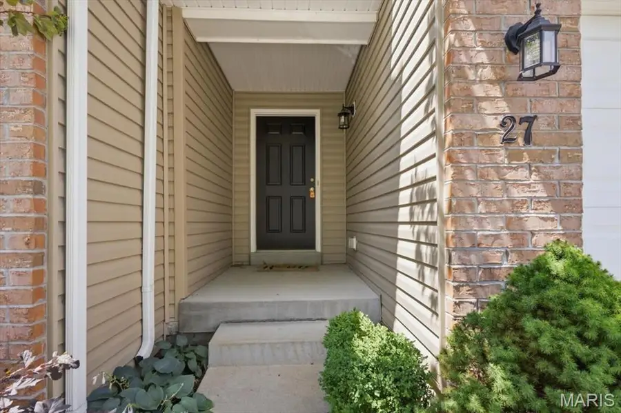27 Loris Lane, Saint Charles, MO 63303 - #2