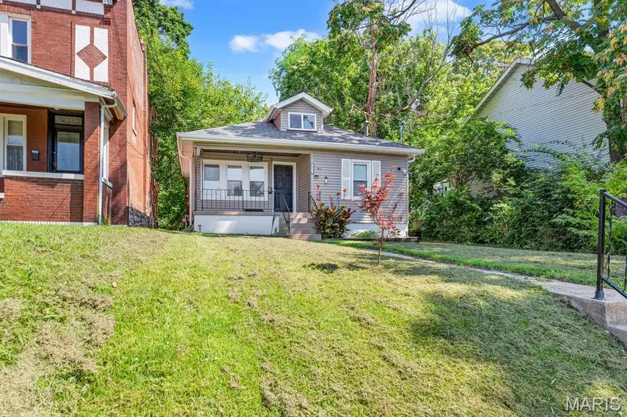 6917 Garner Avenue, Saint Louis, MO 63139 - #2