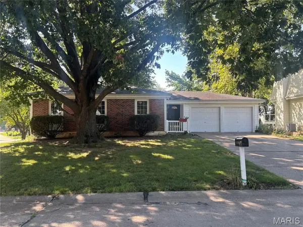 1319 Brandywine Lane, St Peters, MO 63376