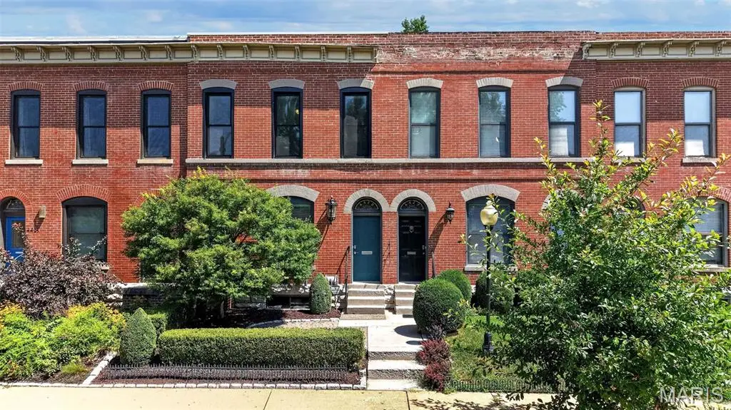 4429 Oakland Avenue, Saint Louis, MO 63110 - #1