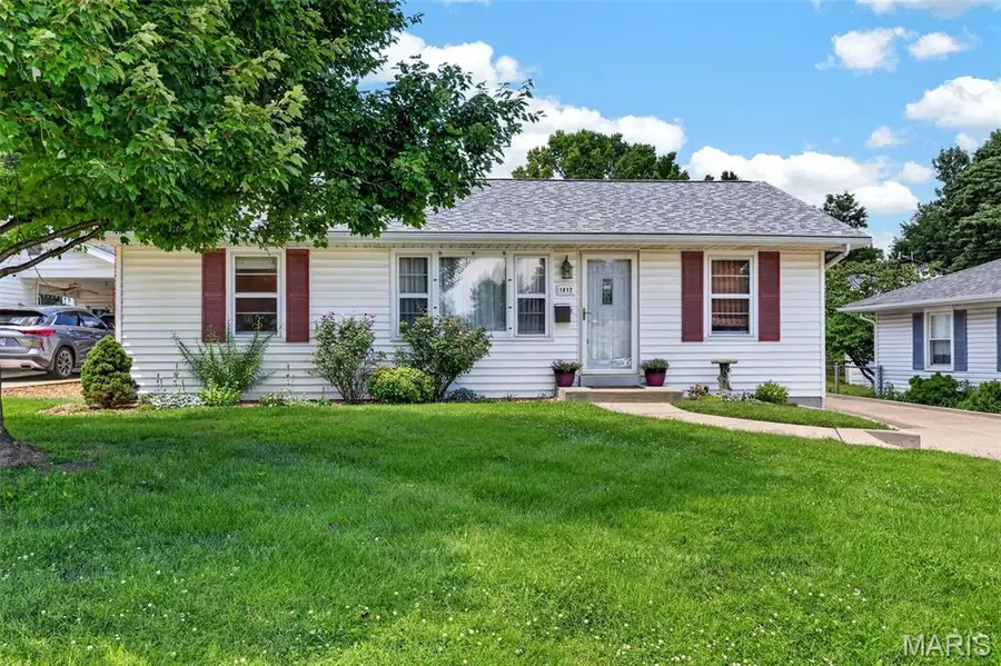 1817 W Clark Street, Saint Charles, MO 63301 - #2