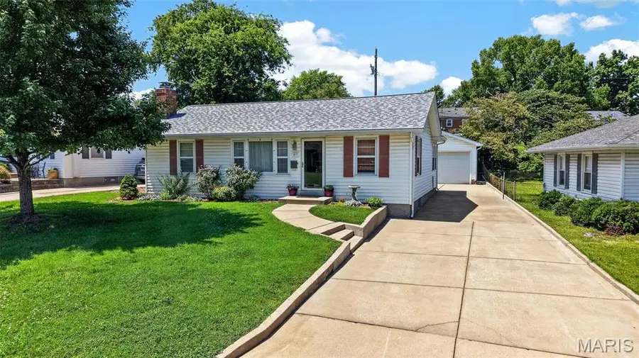 1817 W Clark Street, Saint Charles, MO 63301 - #3